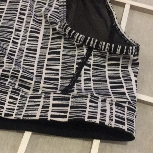 Victoria’s Secret Sports Bra VSX New S mesh black - Picture 9 of 9